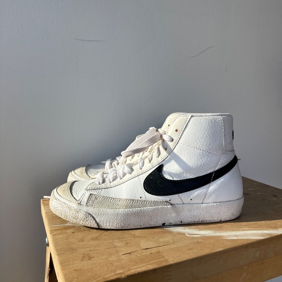 Nike Blazer Mid White & Black - Picture 5 of 7